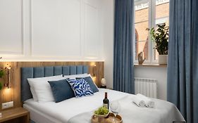 Movo Prestige Old Town Apartment